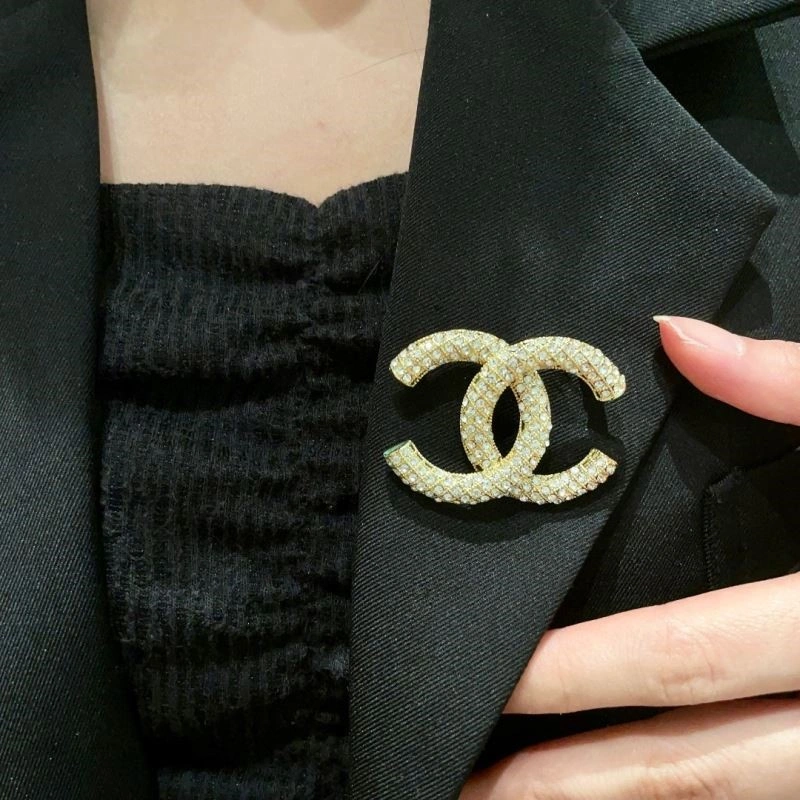 Chanel Brooches WaterResistant 225427