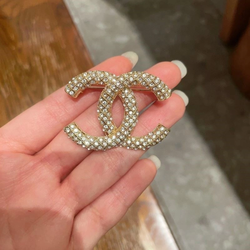 Chanel Brooches WaterResistant 225427