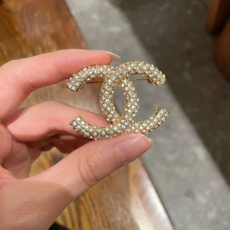 Chanel Brooches WaterResistant 225427