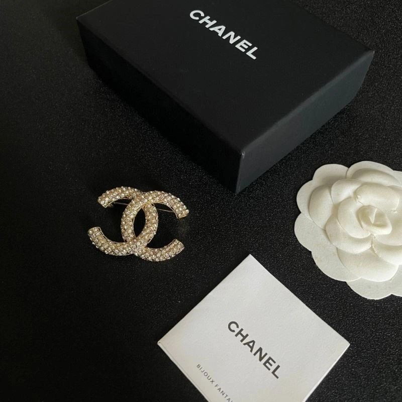 Chanel Brooches WaterResistant 225427