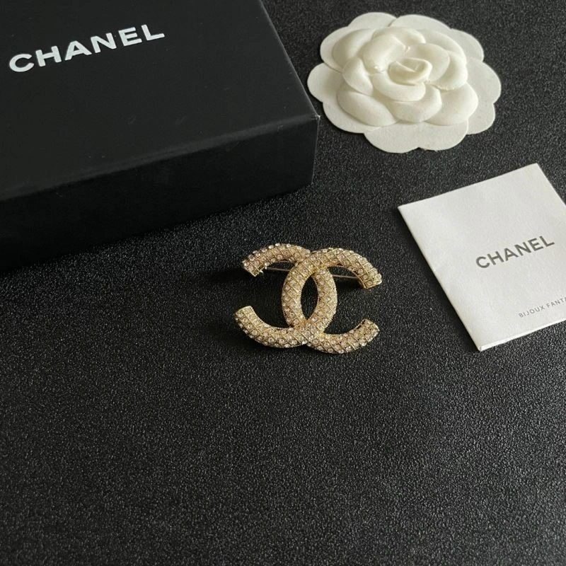 Chanel Brooches WaterResistant 225427