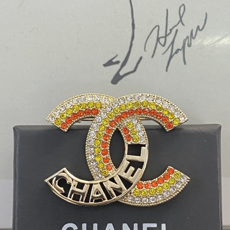 Chanel Brooches Bold 225468