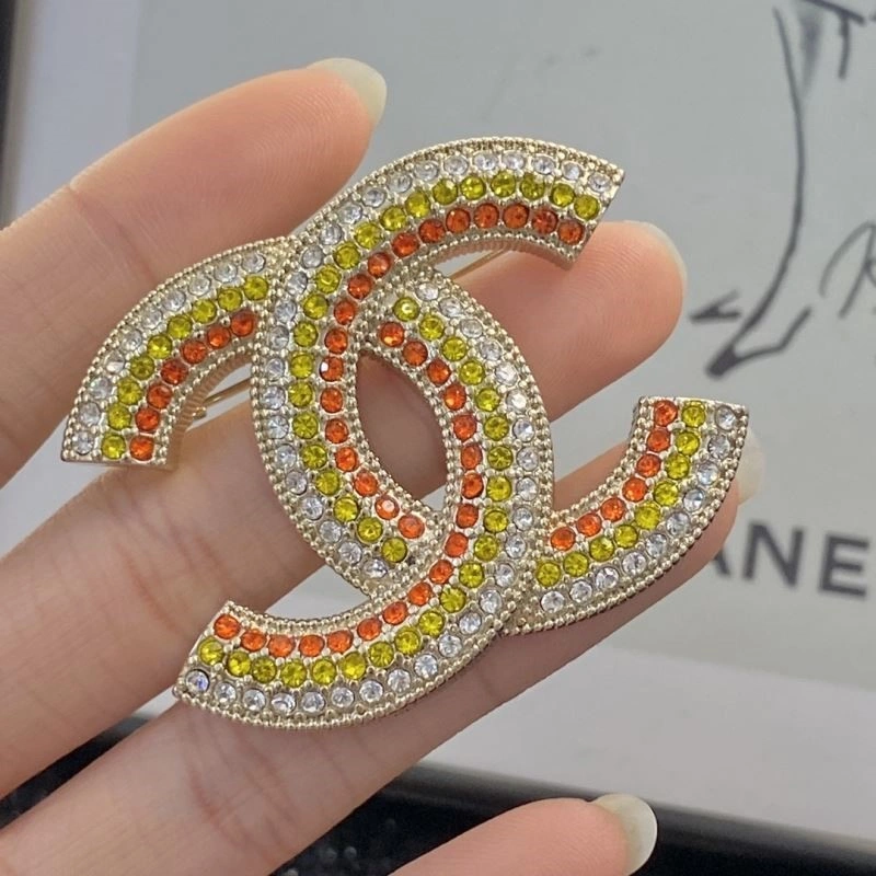 OnTrend Chanel Brooches 225418