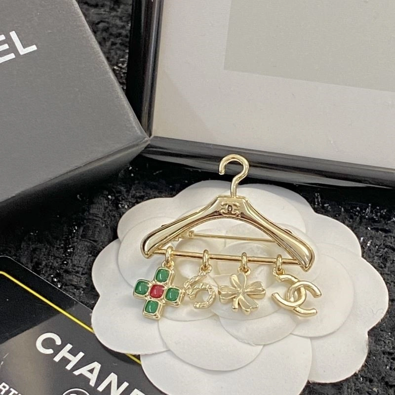 Flexible Chanel Brooches 225425