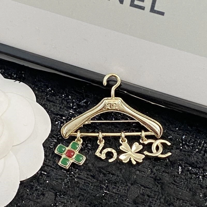 Flexible Chanel Brooches 225425