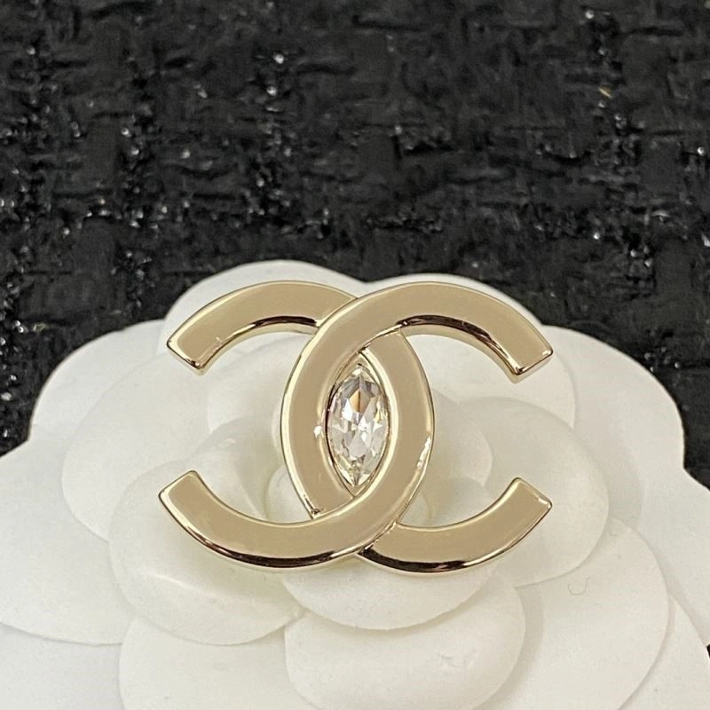 Chanel Brooches StreetReady 225421