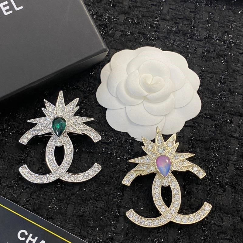 Popular Chanel Brooches 225410