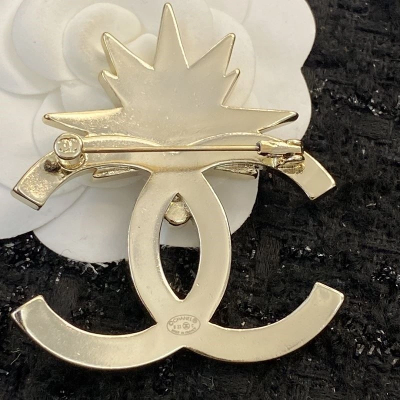 Chanel Brooches Elegant 225428