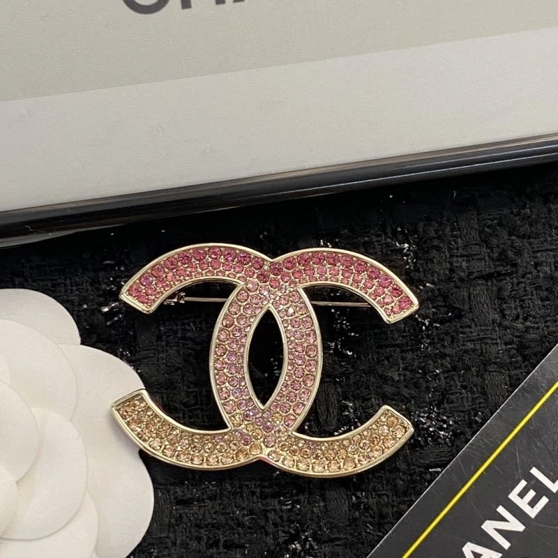 Chanel Brooches EyeCatching 225411