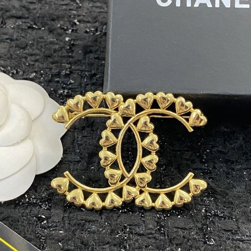 Compact Chanel Brooches 225505