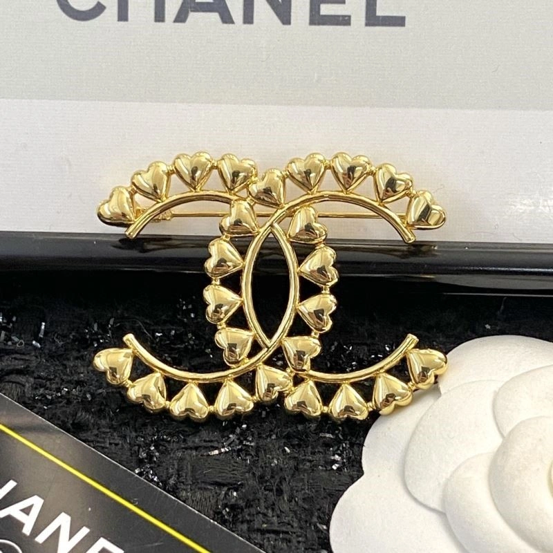 Compact Chanel Brooches 225505