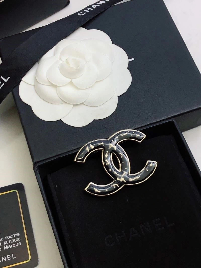 Chanel Brooches Lightweight 225504
