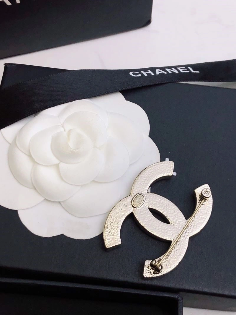 Chanel Brooches Lightweight 225504