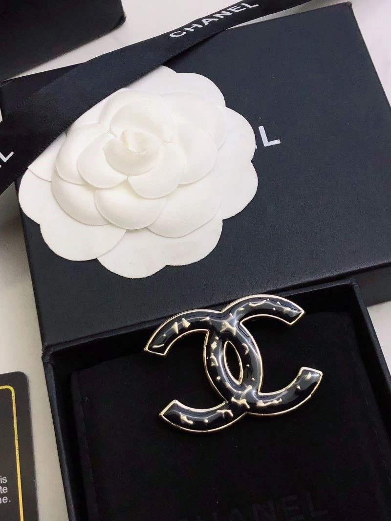 Chanel Brooches Lightweight 225504