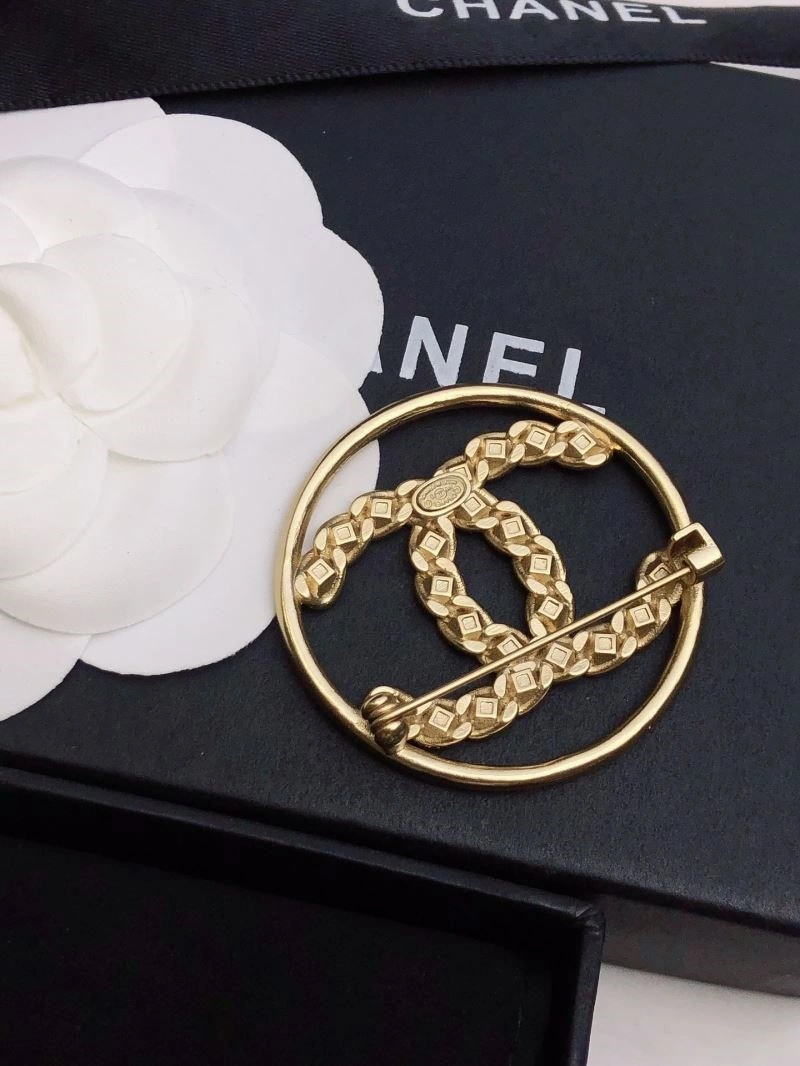 Packable Chanel Brooches 225415