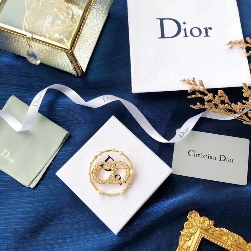 Chanel Brooches Upgraded 225422