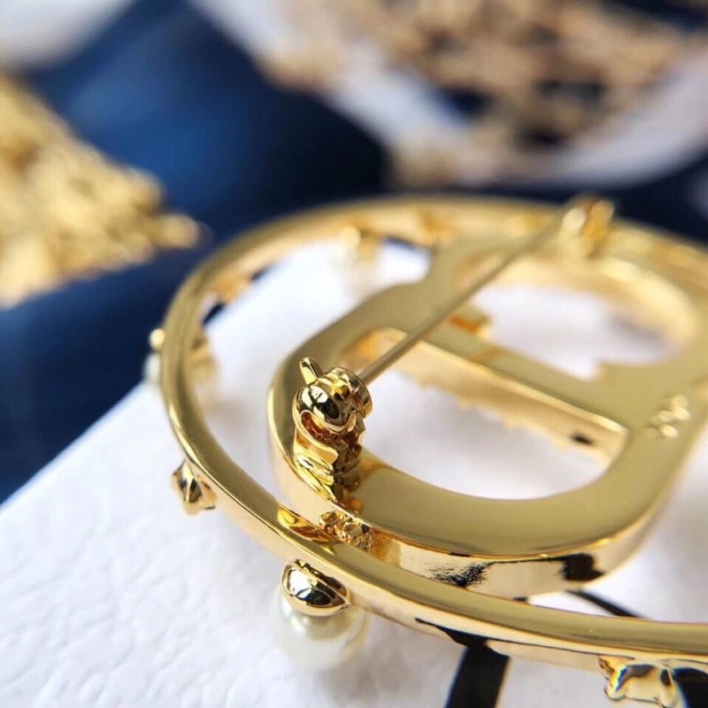 Chanel Brooches Upgraded 225422