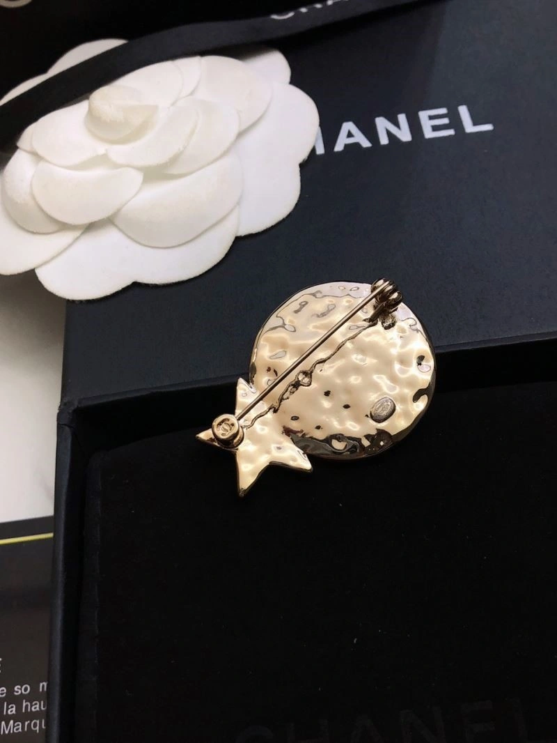 Thermal Chanel Brooches 225406