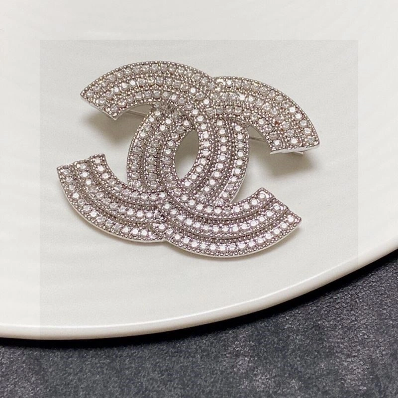 Attractive Chanel Brooches 224447