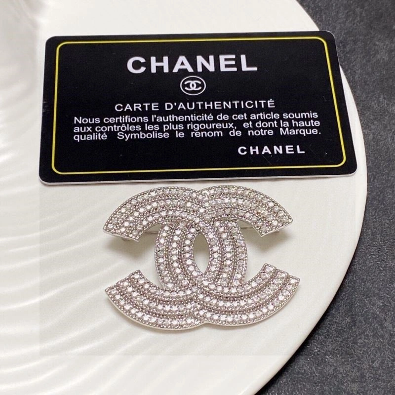 Attractive Chanel Brooches 224447