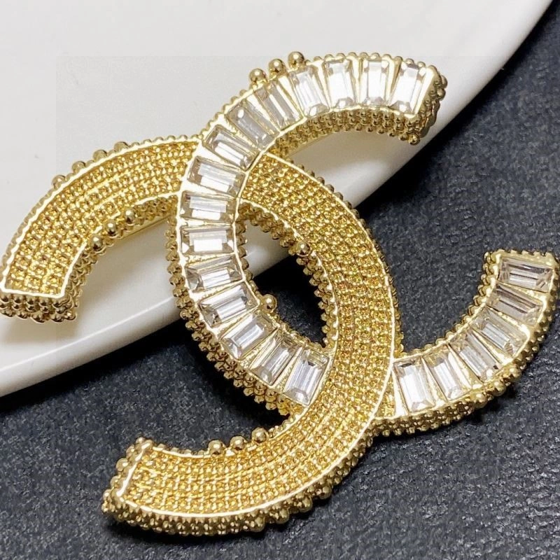 Sporty Chanel Brooches 224432