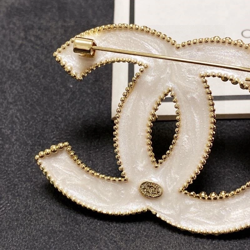 Sporty Chanel Brooches 224432