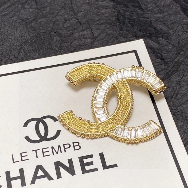 Sporty Chanel Brooches 224432