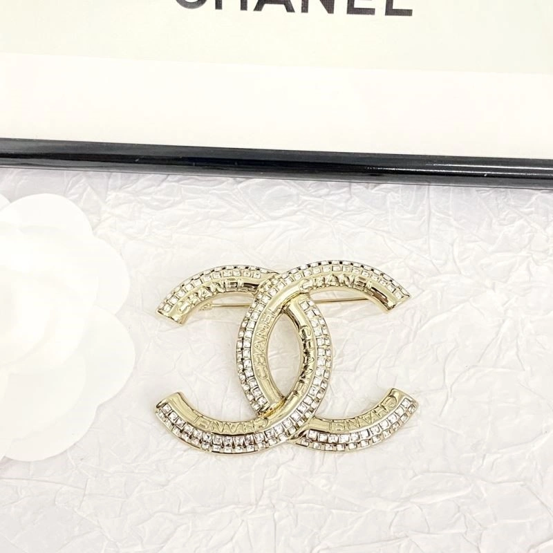 WrinkleFree Chanel Brooches 224431