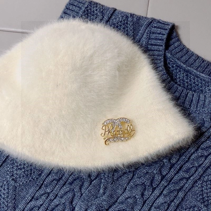 Trendsetting Chanel Brooches 224430