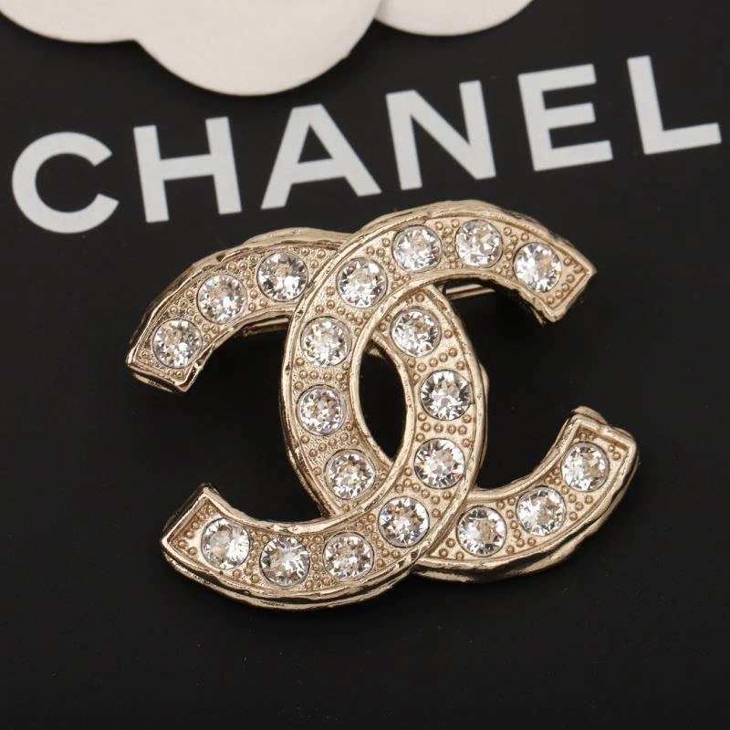 Cozy Chanel Brooches 224490