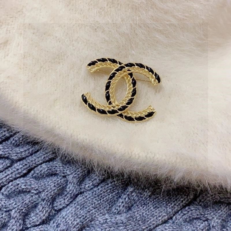 Popular Chanel Brooches 224434