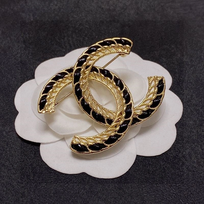 Popular Chanel Brooches 224434