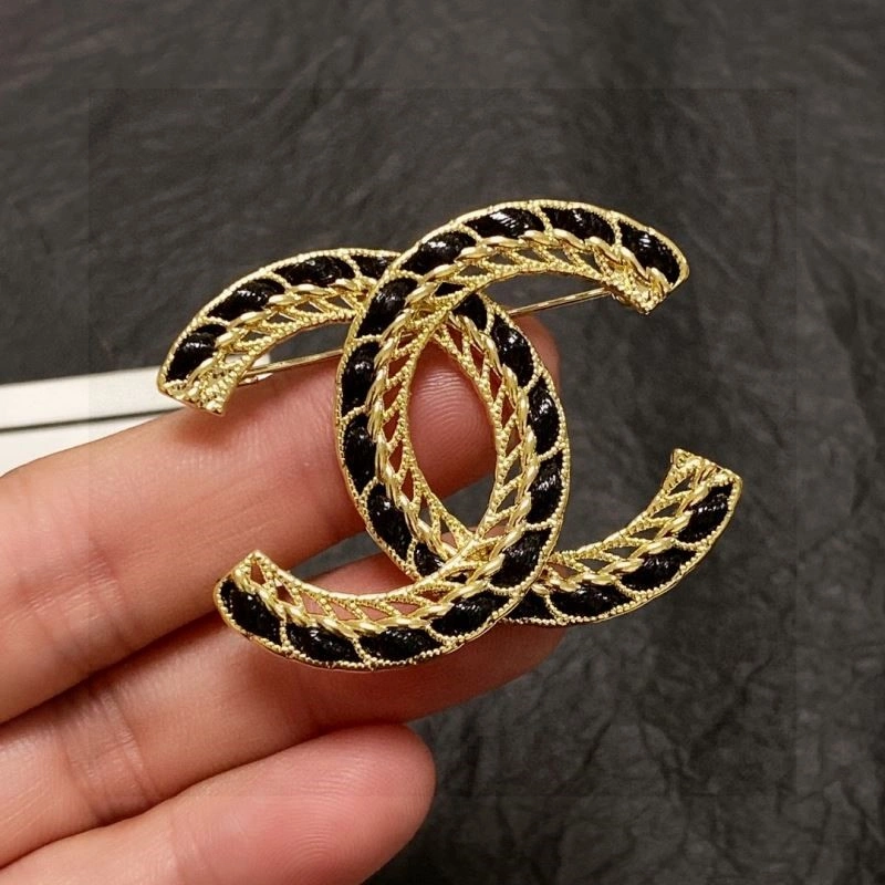 Popular Chanel Brooches 224434