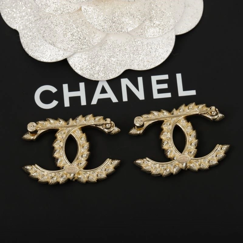 Attractive Chanel Brooches 224424