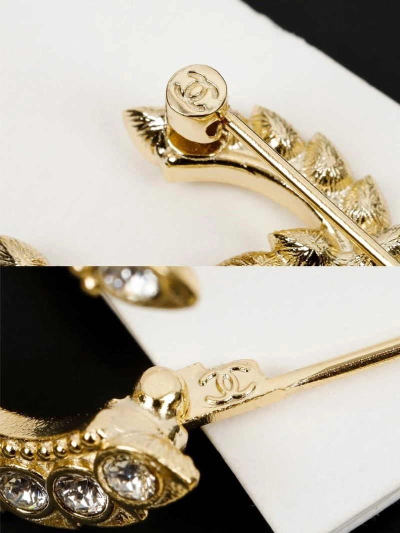 Attractive Chanel Brooches 224424