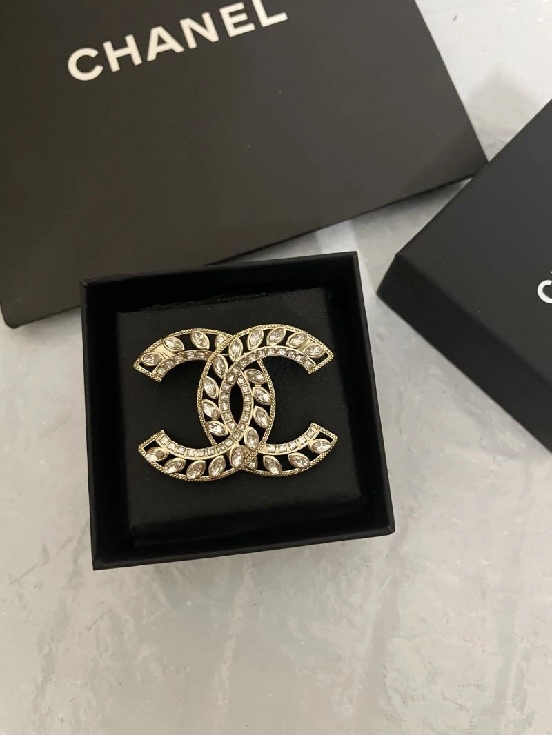 Seasonal Chanel Brooches 224427
