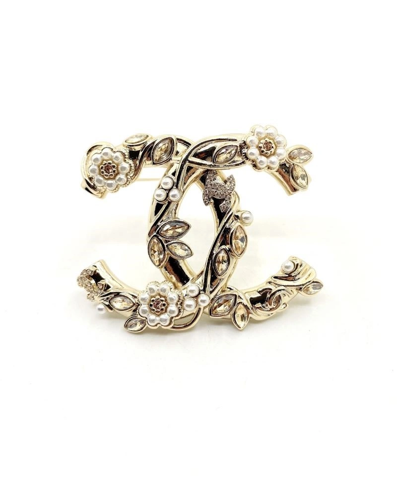 Neat Chanel Brooches 224414