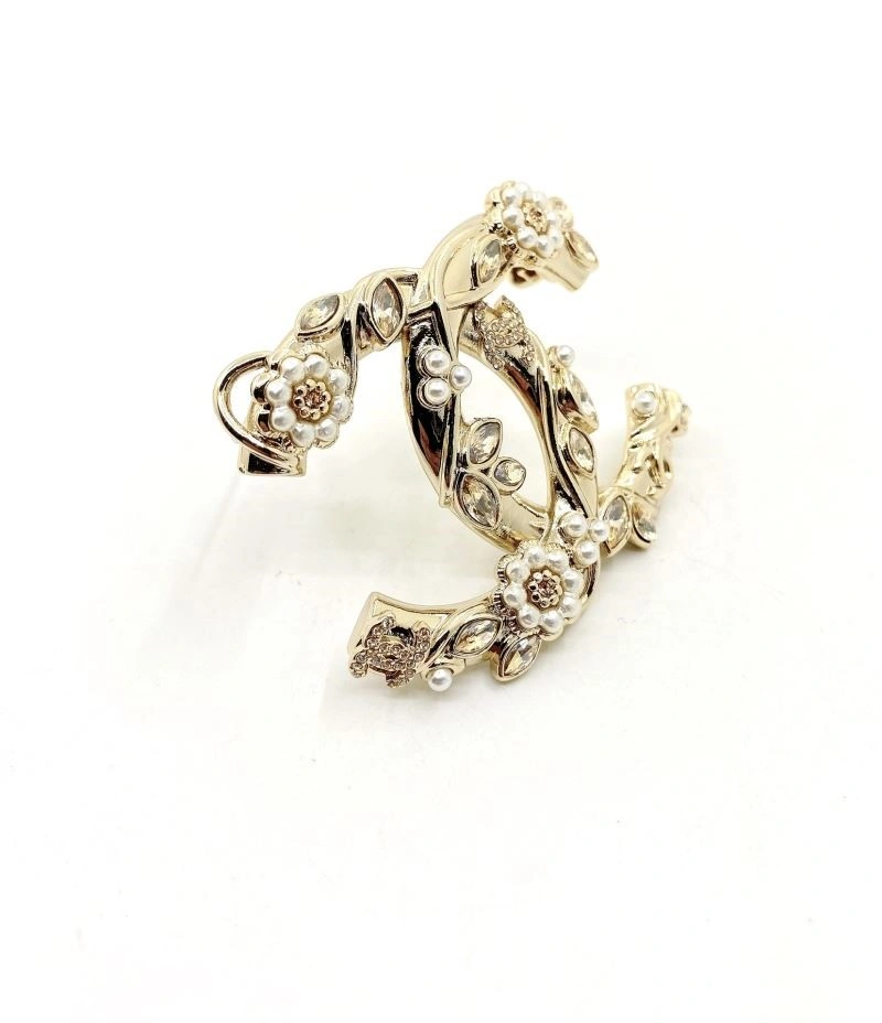 Neat Chanel Brooches 224414