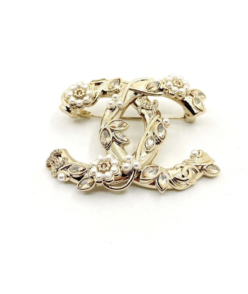 Neat Chanel Brooches 224414