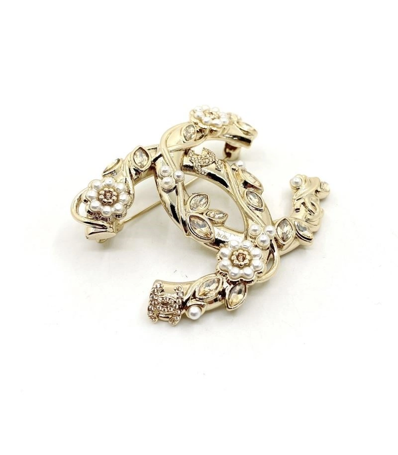 Neat Chanel Brooches 224414