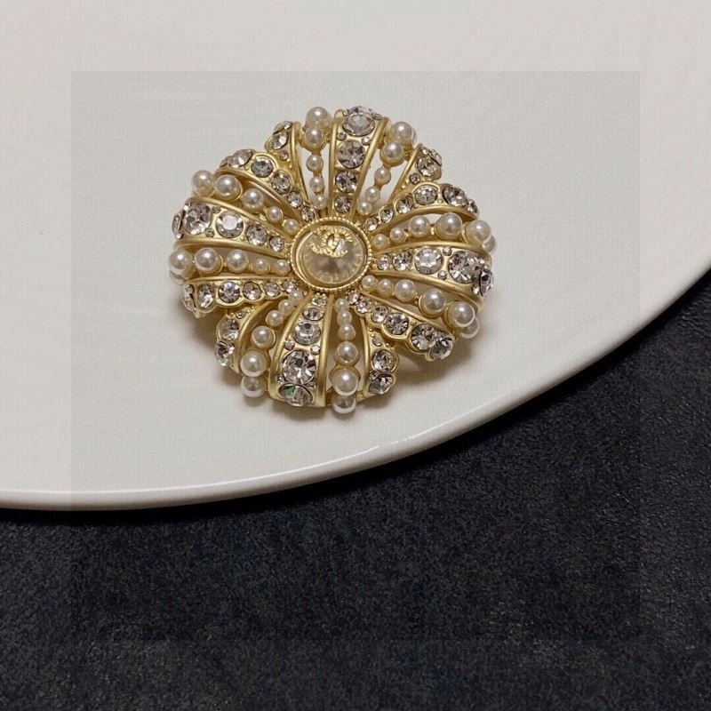 Durable Chanel Brooches 224412