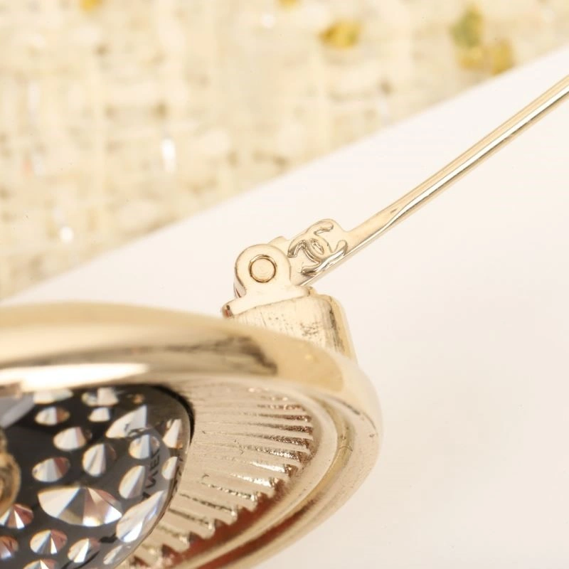 Neat Chanel Brooches 224415