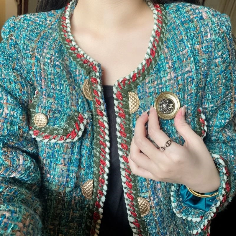 Neat Chanel Brooches 224415