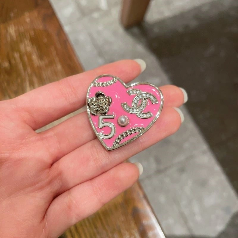 Chanel Brooches Trendy 224411