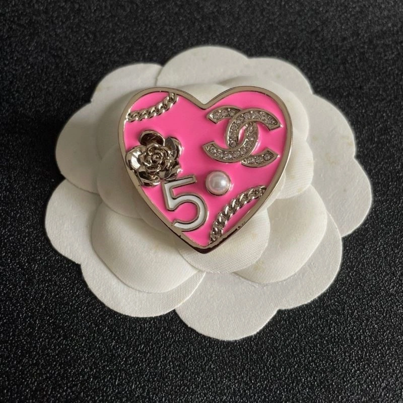 Chanel Brooches Trendy 224411
