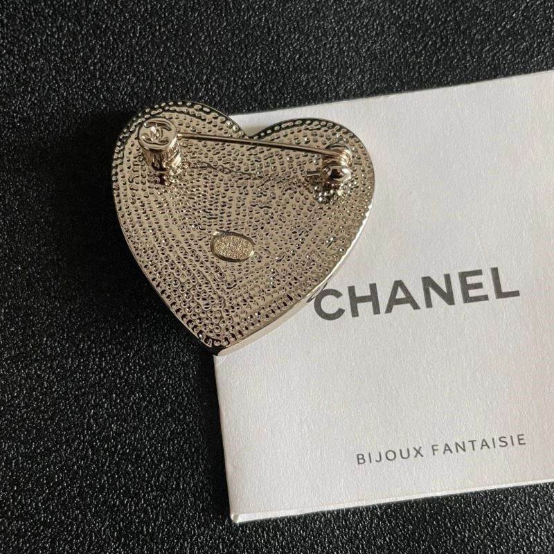 Chanel Brooches Functional 224405