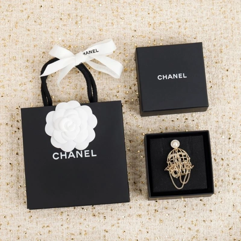 Chanel Brooches Fashionable 224399