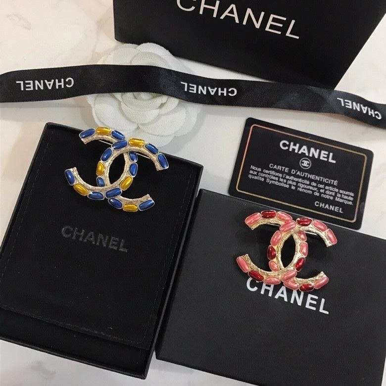 StreetReady Chanel Brooches 224442