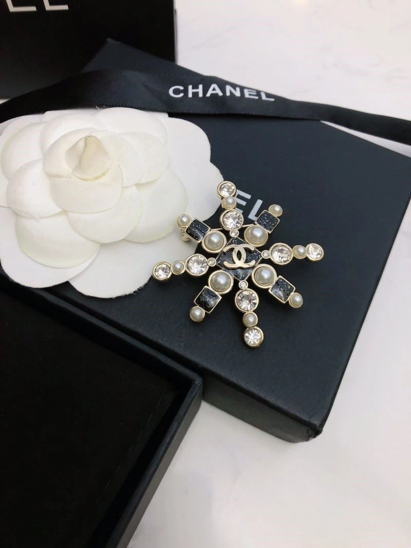 FastDry Chanel Brooches 224387