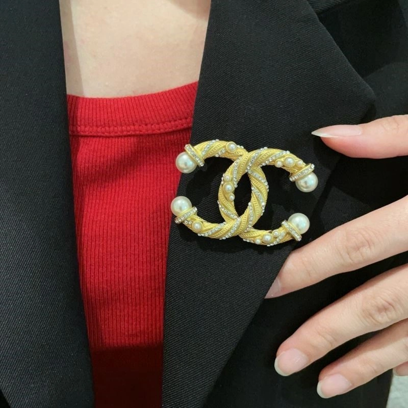 Functional Chanel Brooches 224382